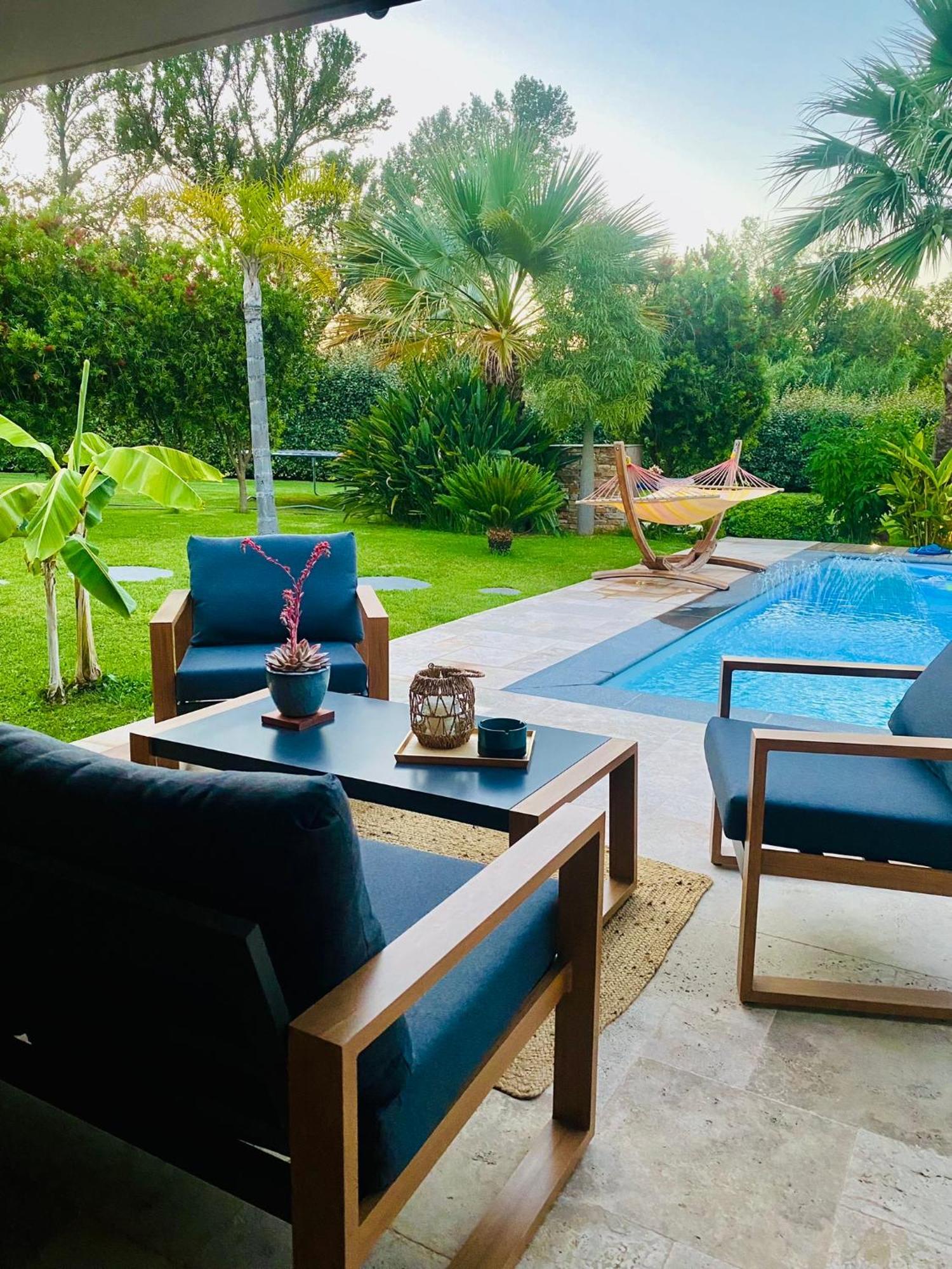 Le Cocoon Lodge Du Gapeau & Massage Solliès-Pont Eksteriør bilde